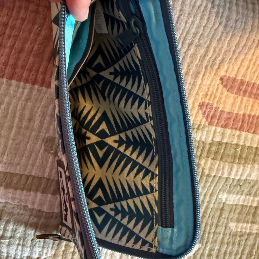 Kavu Clutch Wallet - New